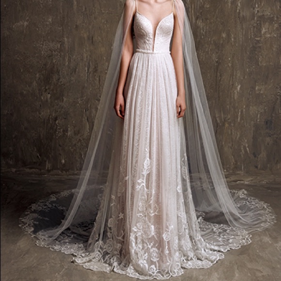 Brand New Chic Nostalgia Selene Wedding Dress - Picture 1 of 9